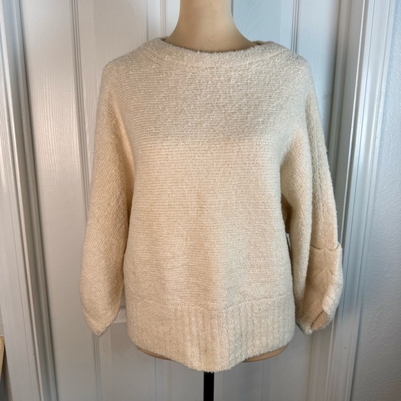 Wit & Wisdom Cream Crew Neck Sweater - Picture 8 of 13